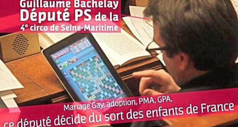Bored MPs play Scrabble during gay marriage vote