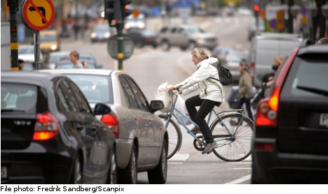 Elderly men should ride women’s bikes: study
