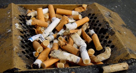 France mulls new ban on smoking to protect kids