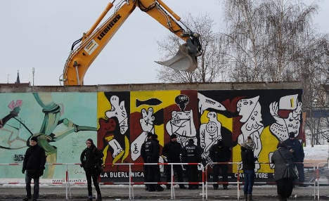 Hasselhoff wants Berlin Wall benefit concert