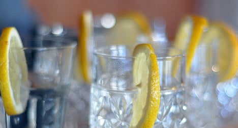 Spain's MPs say farewell to cheap gin and tonics