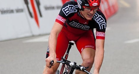 Swiss rider takes lead in Switzerland tour
