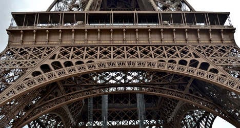 Eiffel Tower evacuated after suicide threat