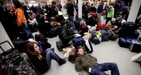 French airport strikes start week of travel woes