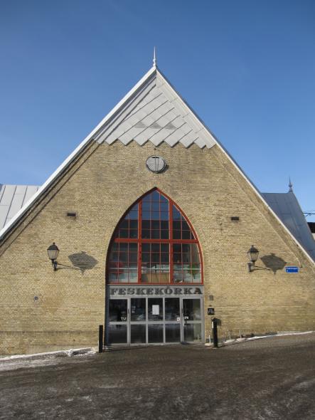 8. Be sure to check out the Feskekôrka market - even if only to tell your friends you've been to a Fish Church – named so due to its architectural likeness to a Gothic church and the fact that it sells fish. If eating fish in a church isn't your thing, there are also brilliant options on Avenyn (See point 1). <a href="http://www.xn--feskekrka-57a.se/" target="_blank">Learn more here (in Swedish).</a>Photo: Bernt Rostad/Flickr