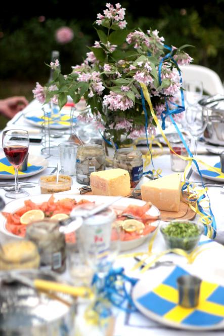 Table dressed by a group of Swedish youths. Yes, you can applaud.Photo: Elodie Pradet