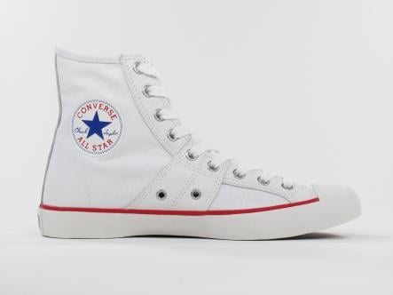 2. Converse is king<br>Walking around any Swedish city, you'll need a sensible but stylish pair of kicks. Easy peasy, it has just has to be Converse All-Stars. Preferably in white.Photo: Schröder+Schömbs PR_Brands | Media | Lifestyle/Flickr