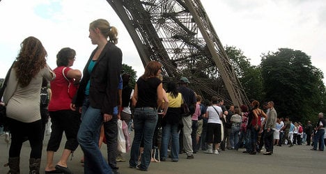 Eiffel Tower reopens after two-day strike