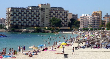UK tourist injured in Majorca balcony jump