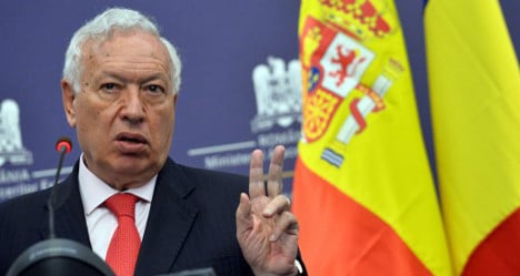 Spain's foreign minister slams Greek TV closures