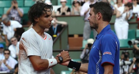 Nadal manhandles Wawrinka at French Open