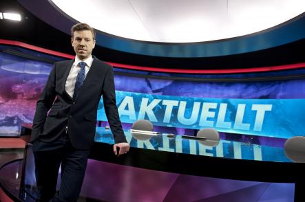 2) Jon Nilsson<br>Swedish TV news anchor Jon Nilsson. Reason enough to watch the news every night. Photo: Lars Pehrson/Scanpix