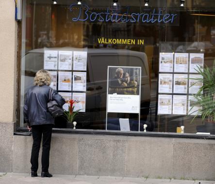 7) Estate Agent<br>Finding the perfect home in Sweden isn't easy. An estate agent coming from overseas will need to touch base with the Fastighetsmäklarnämnden (Swedish Board of Supervision of Estate Agents) to get moving again. 