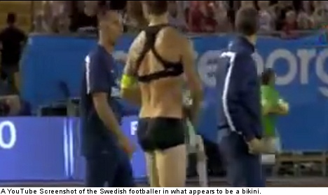 VIDEO: Is Zlatan wearing a bikini?