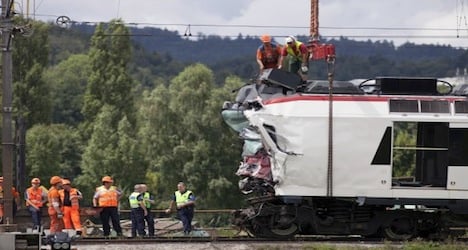 No passengers trapped in Swiss train wreck: police