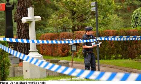 Police drop murder probe into graveyard body