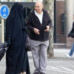 Catalan census links burqas with terror threat
