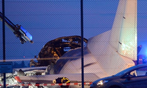 1,000 chicks die in plane fire at airport