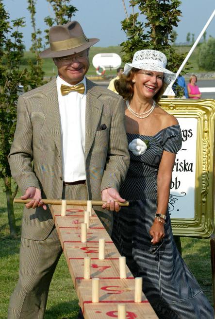 King Carl XVI Gustaf looking as stylish and excellent as ever during a royal rally in Gothenburg, 2002. We aren't quite sure what game he's playing but for some reason, we are certain he's winning.Photo: Scanpix