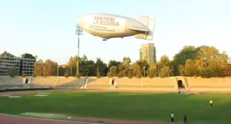 VIDEO: Crash airship left out of control over Milan