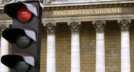 French lawmakers split over Syria action