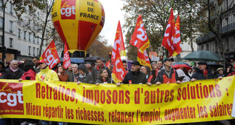 'Dangerous' pension reforms to test Hollande