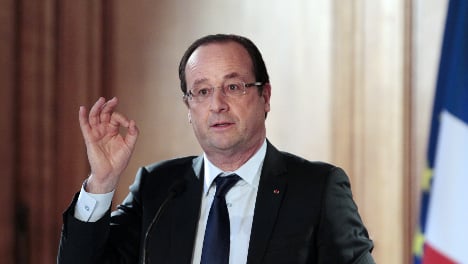 Hollande to meet Kerry and Hague in Paris