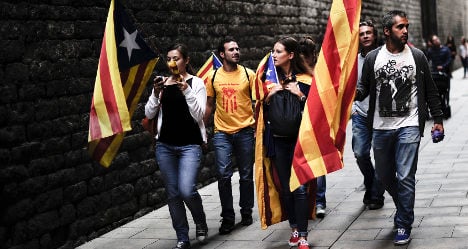 Catalans join hands in huge independence push