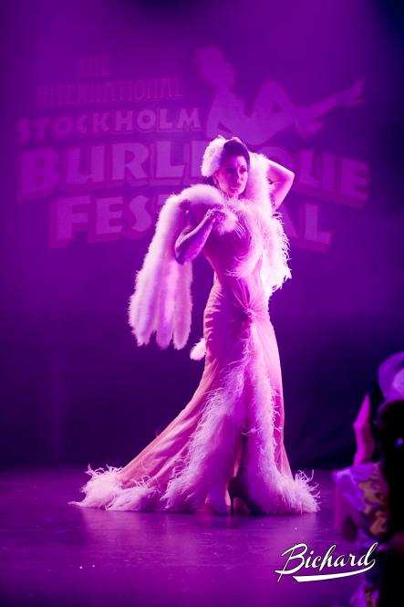 From SBF 2012 - The reigning Queen of Burlesque Loulou D'VilPhoto: John-Paul Bichard 