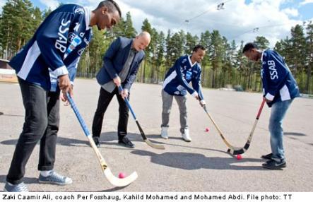 <font size="5">Somali-Swedes to fight Russia with clubs</font><br>A famous Swedish bandy coach and Somali refugees are out on thin ice, and aiming for Siberia and the bandy world championship. <br> <a href="http://www.thelocal.se/50946/20131023/" target="_blank"> Read more and see the team.</a>