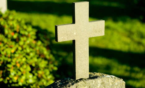 Graveyard cremates wrong body in mix-up