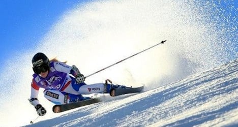 Swiss skier Gut wins season's first GS race