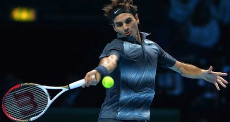 Win keeps Federer’s World Tour hopes alive
