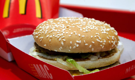 McDonald's tests first German home delivery
