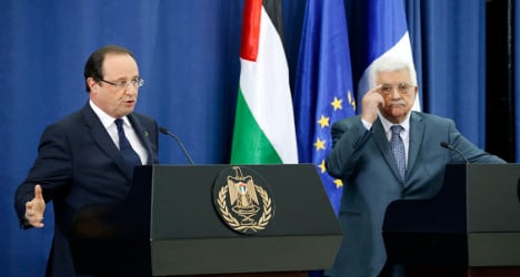 Hollande demands halt of Israeli settlements