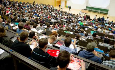 University unenrolls all of its students by mistake