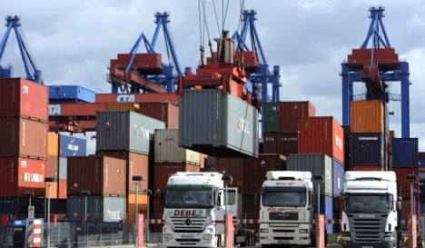 Economy slows on sluggish exports