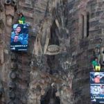 Greenpeace ‘hijacks’ Spain’s Sagrada Familia