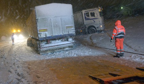 Accidents aplenty as more snow hits Sweden