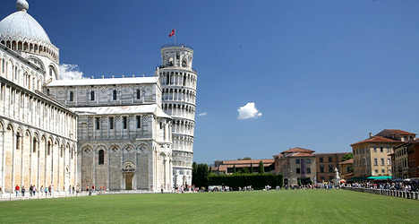 Mafia pondered bombing Pisa's leaning tower