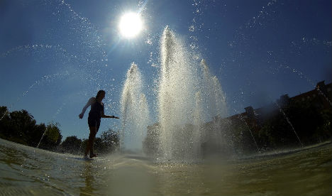 Spanish sun draws record tourist numbers