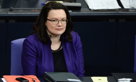 Minister unveils €60 billion pension reforms
