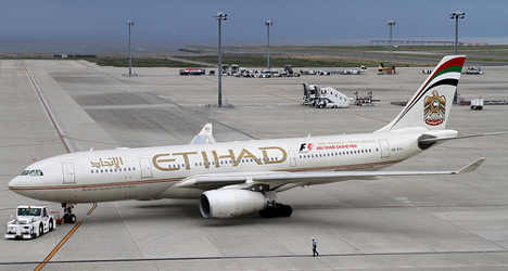 Etihad in early stages of Alitalia takeover talks