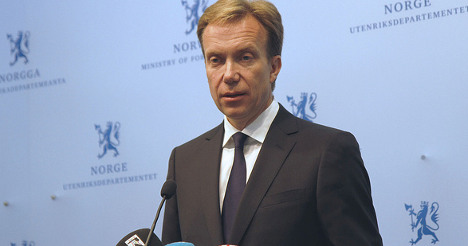 Brende and Hague hold talks about French