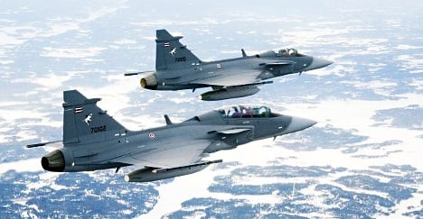 May referendum looms on Gripen plane deal