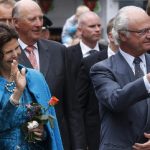 Swedish royals change minds over anniversary