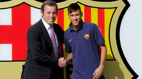 Barça fan seeks Neymar signing probe