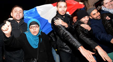Anti-racism groups to sue over ‘quenelle’ sign