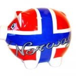 <b>Why are Norwegians so...rich?</b><p></p>
<p>
	Luckily for the Norwegians, they're also rich. In a sense, every Norwegian is a <span style="color:#ff8c00;"><a href="http://www.thelocal.no/20140109/every-norwegian-becomes-a-kroner-millionaire">kroner millionaire.</a>&nbsp;</span>Hint: It has a lot to do with oil.&nbsp;</p>