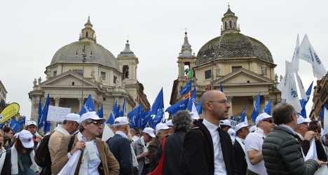 Desperate business owners march on Rome